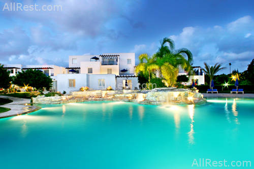 Aliathon Holiday Village 